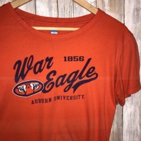 Auburn Tee - Picture 3 of 4